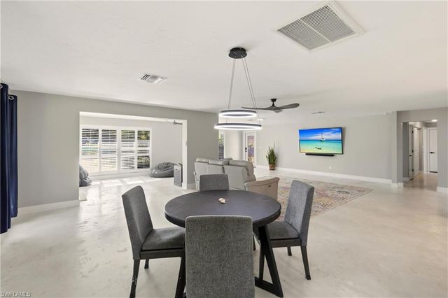 74 Aqua LN, North Fort Myers, FL 33903