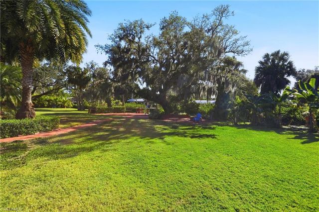 74 Aqua LN, North Fort Myers, FL 33903