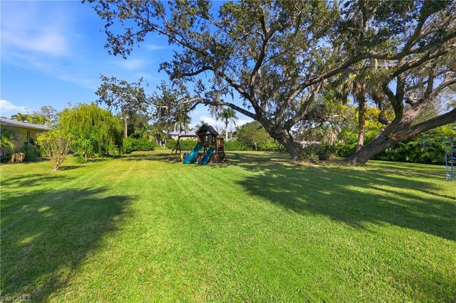 74 Aqua LN, North Fort Myers, FL 33903