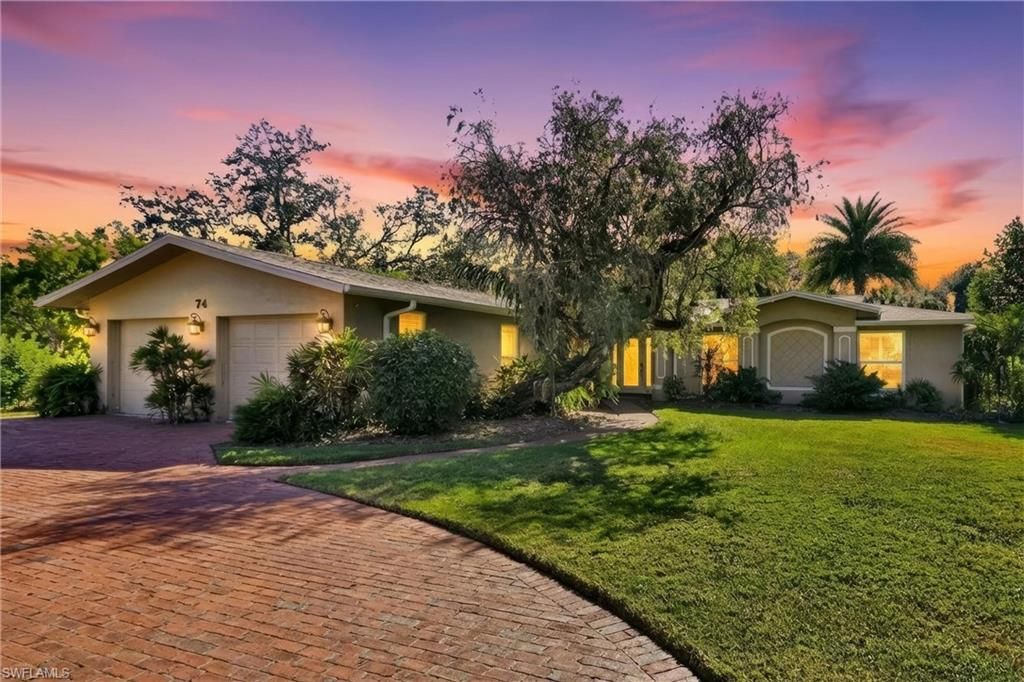 74 Aqua LN, North Fort Myers, FL 33903