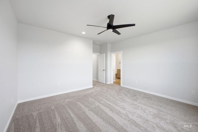 6925 S Harvest Cove Ave, Boise, ID 83709