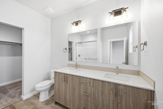 6925 S Harvest Cove Ave, Boise, ID 83709