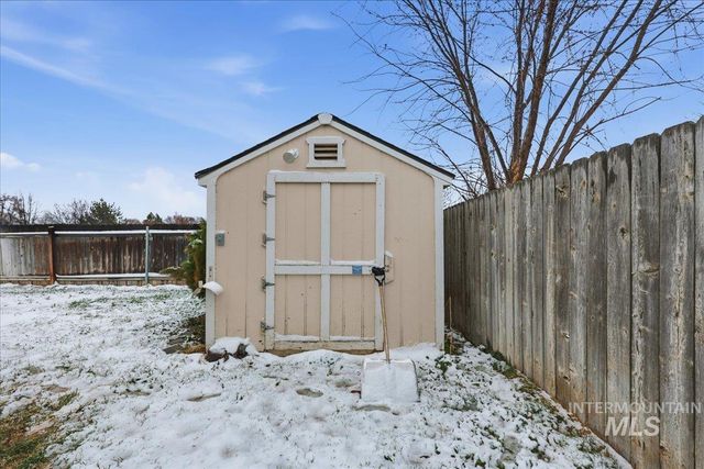 1802 W Roberts Ave, Nampa, ID 83651