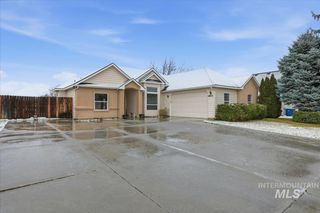 1802 W Roberts Ave, Nampa, ID 83651