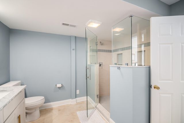 156 Tradd Street E, Charleston, SC 29401