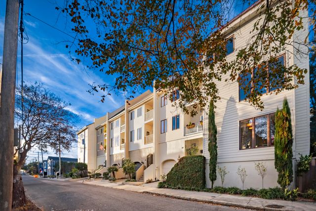 156 Tradd Street E, Charleston, SC 29401