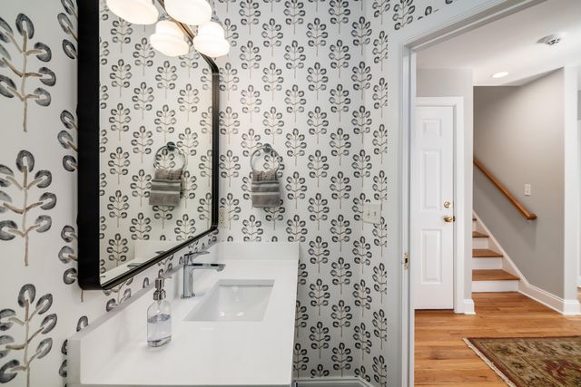 156 Tradd Street E, Charleston, SC 29401