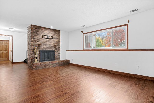 8481 142nd Street Court, Apple Valley, MN 55124