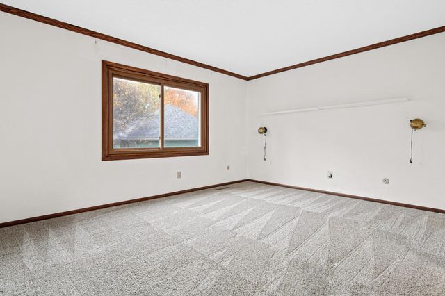 8481 142nd Street Court, Apple Valley, MN 55124