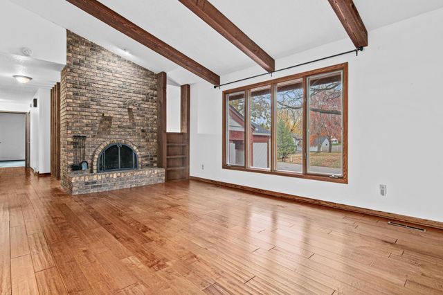 8481 142nd Street Court, Apple Valley, MN 55124