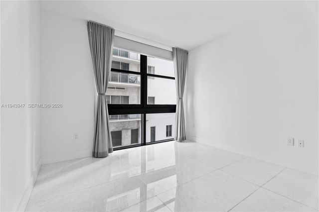 1010 Brickell Ave 1405, Miami, FL 33131