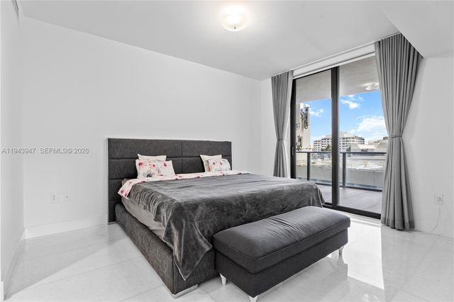 1010 Brickell Ave 1405, Miami, FL 33131