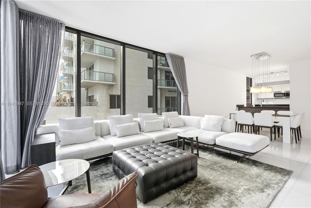 1010 Brickell Ave 1405, Miami, FL 33131