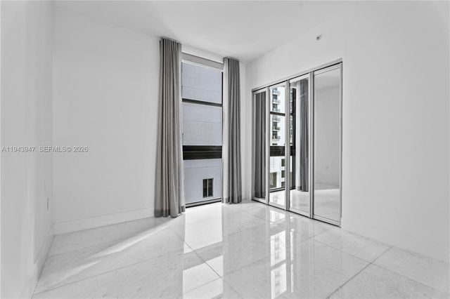 1010 Brickell Ave 1405, Miami, FL 33131