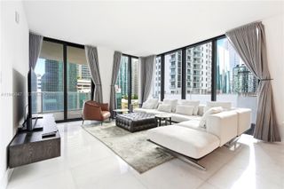 1010 Brickell Ave 1405, Miami, FL 33131