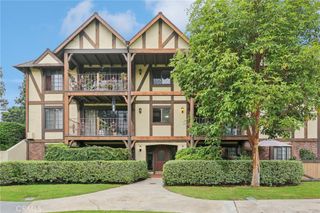 3613 S Bear B, Santa Ana, CA 92704