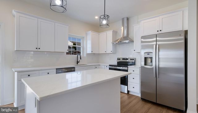 108 PATTERSON RD, Aston, PA 19014