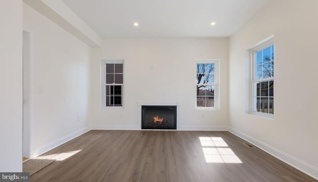 108 PATTERSON RD, Aston, PA 19014