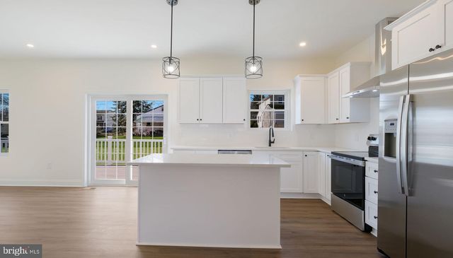 108 PATTERSON RD, Aston, PA 19014