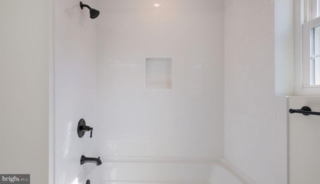 108 PATTERSON RD, Aston, PA 19014