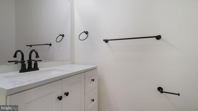 108 PATTERSON RD, Aston, PA 19014