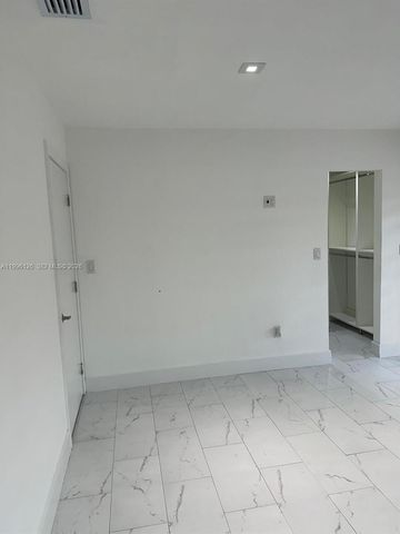 1295 SE 9th Pl 1295, Homestead, FL 33035