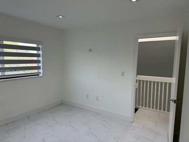 1295 SE 9th Pl 1295, Homestead, FL 33035