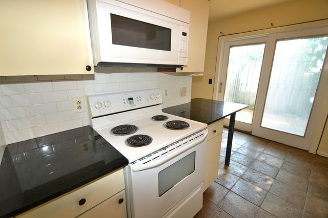 1900 Richard Jones Rd Apt V2, Nashville, TN 37215