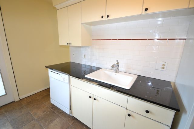 1900 Richard Jones Rd Apt V2, Nashville, TN 37215