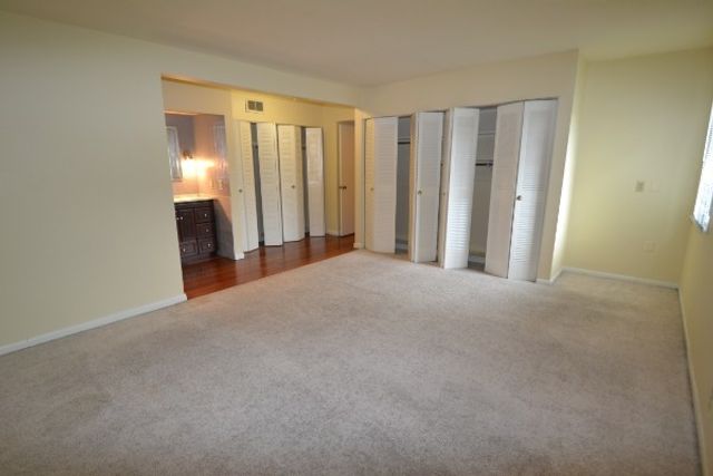 1900 Richard Jones Rd Apt V2, Nashville, TN 37215
