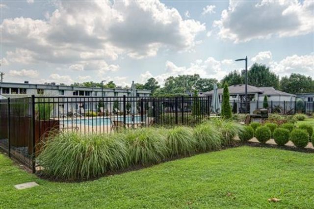 1900 Richard Jones Rd Apt V2, Nashville, TN 37215
