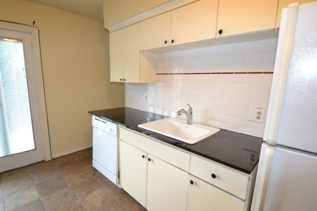 1900 Richard Jones Rd Apt V2, Nashville, TN 37215