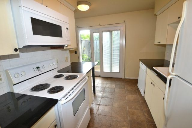 1900 Richard Jones Rd Apt V2, Nashville, TN 37215