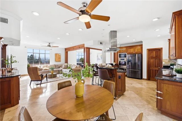 2044 Calle Yucca, Thousand Oaks, CA 91360
