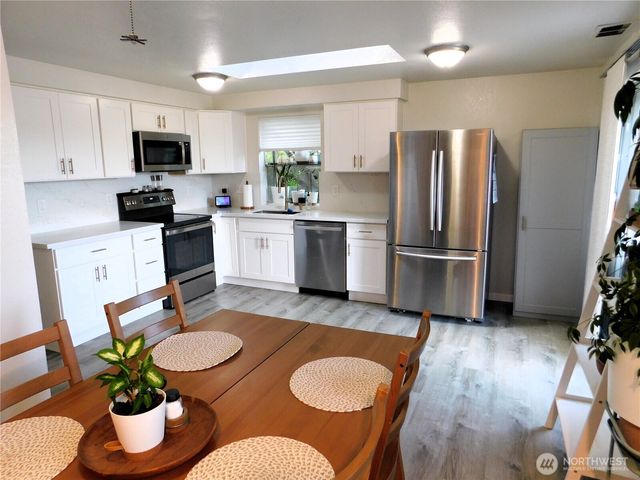 4301 S 4th Avenue, Everett, WA 98203