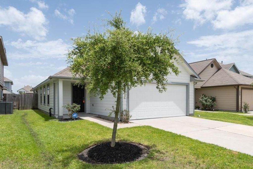 5438 Latta Plantation Drive, Katy, TX 77449