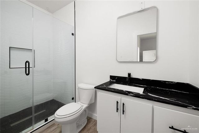 1429 W Harrison Avenue 8, Alton, TX 78573