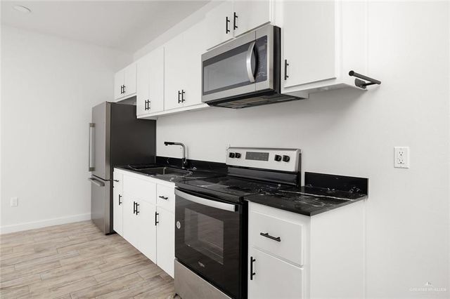 1429 W Harrison Avenue 8, Alton, TX 78573