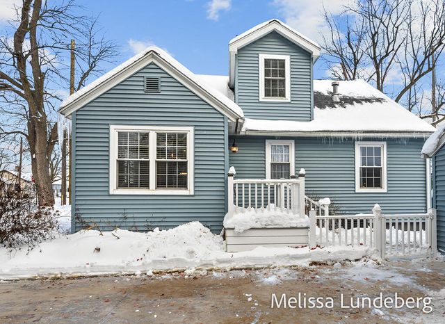 220 Barber Street, Spring Lake, MI 49456