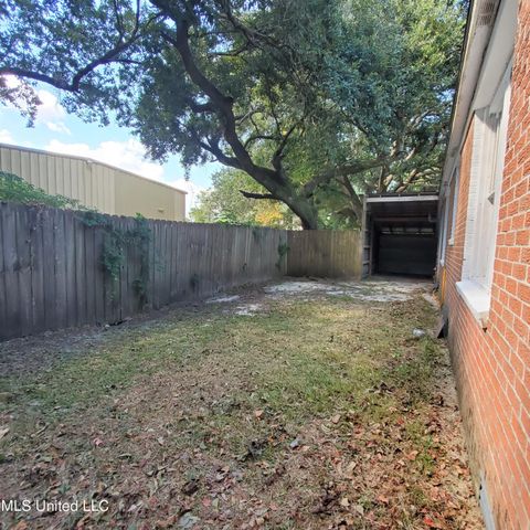 2217 32nd Street, Gulfport, MS 39501