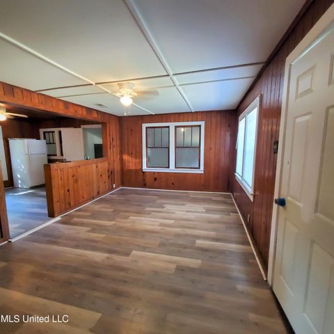 2217 32nd Street, Gulfport, MS 39501