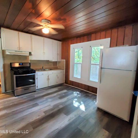 2217 32nd Street, Gulfport, MS 39501