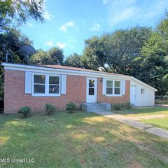 2217 32nd Street, Gulfport, MS 39501