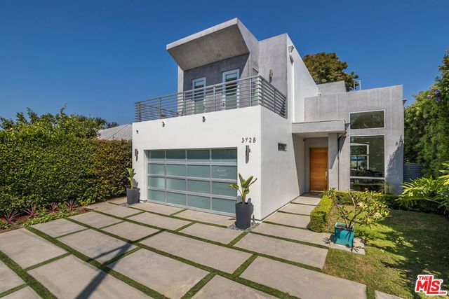 3728 S Barrington Avenue, Los Angeles, CA 90066