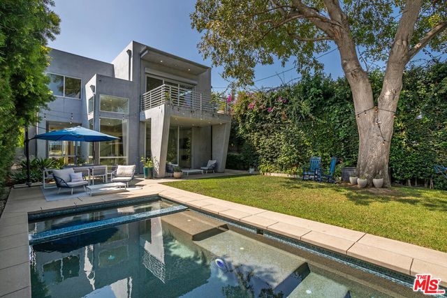 3728 S Barrington Avenue, Los Angeles, CA 90066