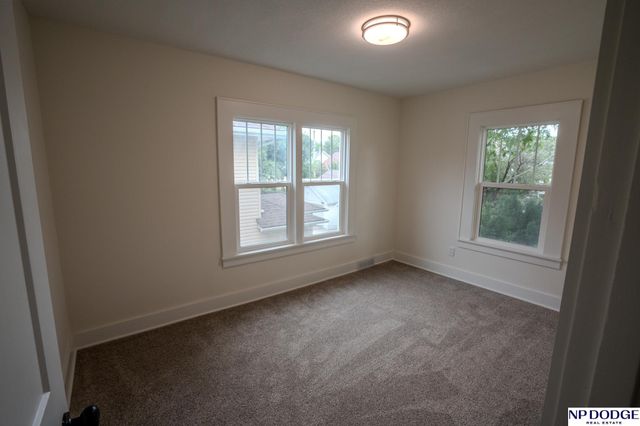 3329 Hickory Street, Omaha, NE 68105