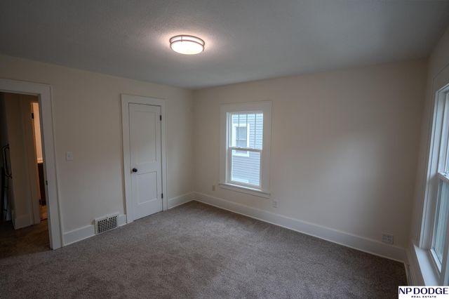 3329 Hickory Street, Omaha, NE 68105