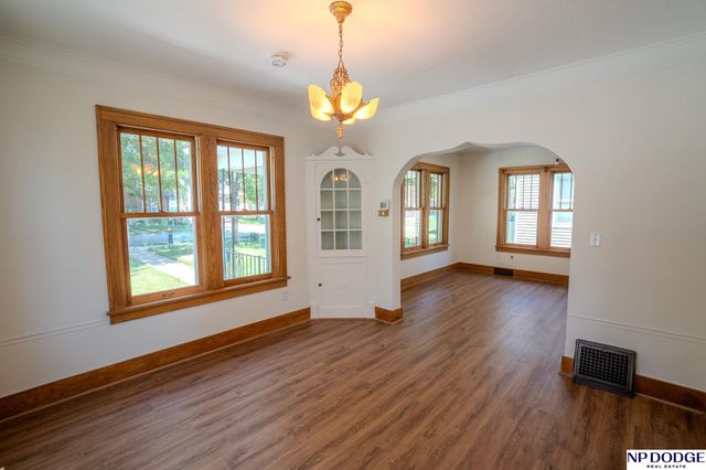 3329 Hickory Street, Omaha, NE 68105