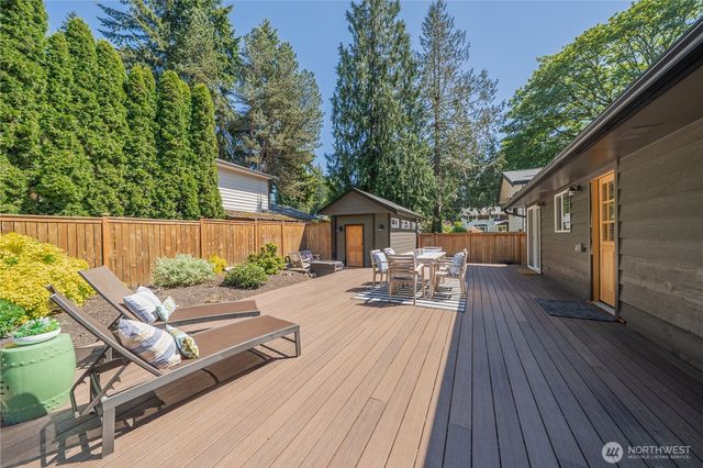 19927 89th Place W, Edmonds, WA 98026