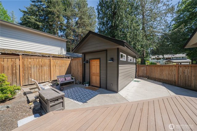 19927 89th Place W, Edmonds, WA 98026